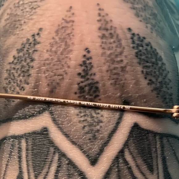 Ray-ban sunglasses - Picture 4 of 5